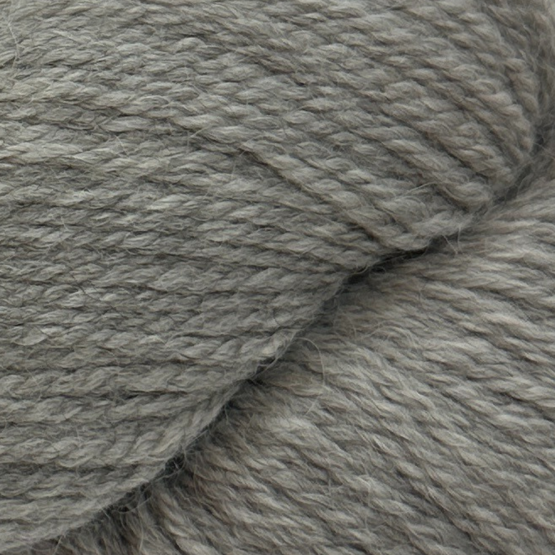 Cascade 220 Yarn - 8401 Silver Grey