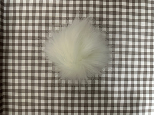 beWoolen Faux Fur Pom Pom - beWoolen