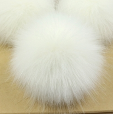 beWoolen Faux Fur Pom Pom